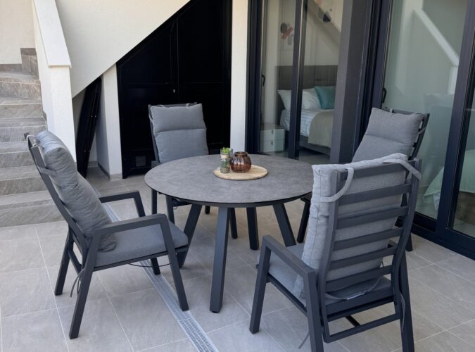 Terras Gelijkvloers Overdag1